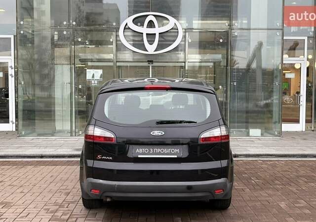 Черный Форд С-Макс, объемом двигателя 2 л и пробегом 207 тыс. км за 5912 $, фото 3 на Automoto.ua