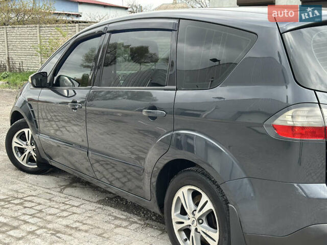 Черный Форд С-Макс, объемом двигателя 2 л и пробегом 245 тыс. км за 5700 $, фото 8 на Automoto.ua
