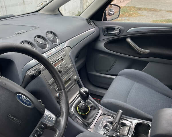 Форд С-Макс 2006 у Одесі на Automoto.ua Чорний Форд С-Макс, об'ємом двигуна 1.75 л та пробігом 392 тис. км за 5200 $, фото 6 на Automoto.ua