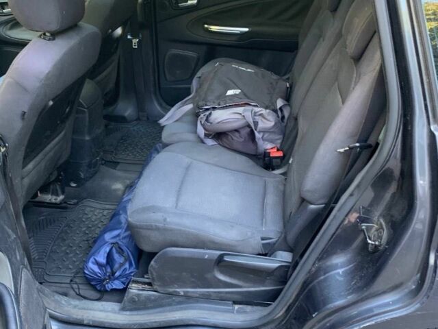 Черный Форд С-Макс, объемом двигателя 1.8 л и пробегом 272 тыс. км за 4400 $, фото 3 на Automoto.ua