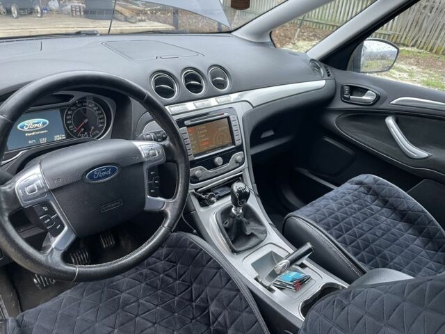 Чорний Форд С-Макс, об'ємом двигуна 1.8 л та пробігом 325 тис. км за 6200 $, фото 11 на Automoto.ua