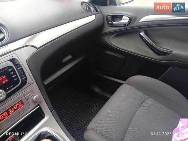 Чорний Форд С-Макс, об'ємом двигуна 2 л та пробігом 285 тис. км за 6200 $, фото 9 на Automoto.ua