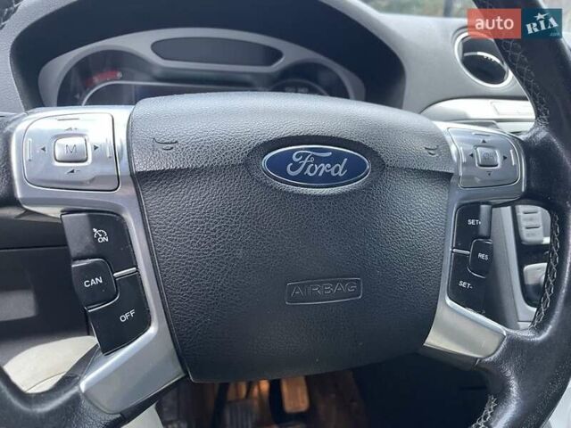 Черный Форд С-Макс, объемом двигателя 1.8 л и пробегом 325 тыс. км за 6200 $, фото 7 на Automoto.ua