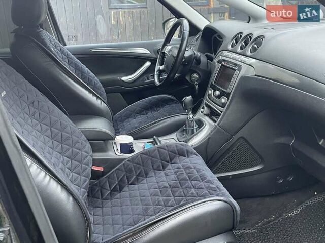 Черный Форд С-Макс, объемом двигателя 1.8 л и пробегом 325 тыс. км за 6200 $, фото 12 на Automoto.ua