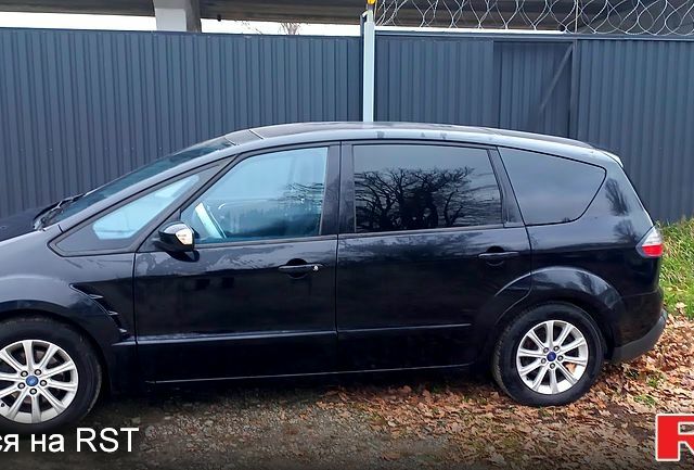 Черный Форд С-Макс, объемом двигателя 2 л и пробегом 220 тыс. км за 6500 $, фото 2 на Automoto.ua