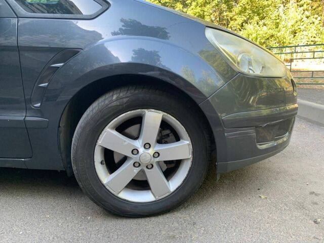 Черный Форд С-Макс, объемом двигателя 1.8 л и пробегом 272 тыс. км за 4400 $, фото 12 на Automoto.ua