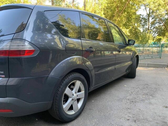 Черный Форд С-Макс, объемом двигателя 1.8 л и пробегом 272 тыс. км за 4400 $, фото 8 на Automoto.ua