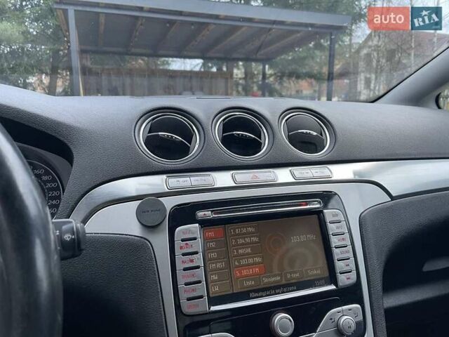 Черный Форд С-Макс, объемом двигателя 1.8 л и пробегом 325 тыс. км за 6200 $, фото 6 на Automoto.ua