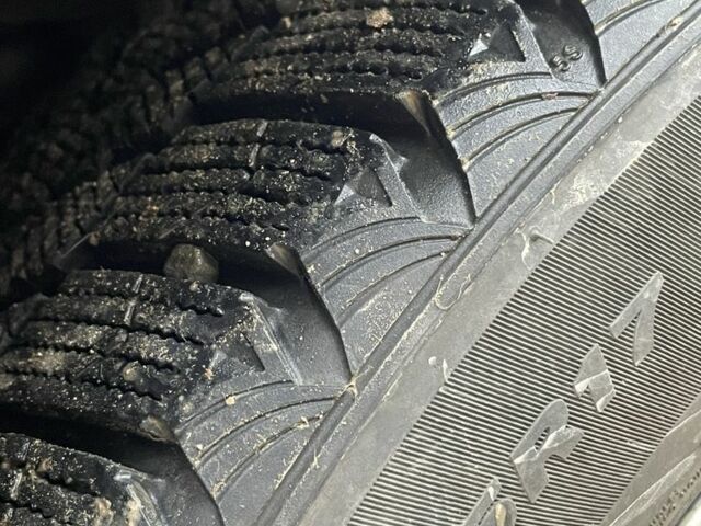 Чорний Форд С-Макс, об'ємом двигуна 1.8 л та пробігом 325 тис. км за 6200 $, фото 15 на Automoto.ua