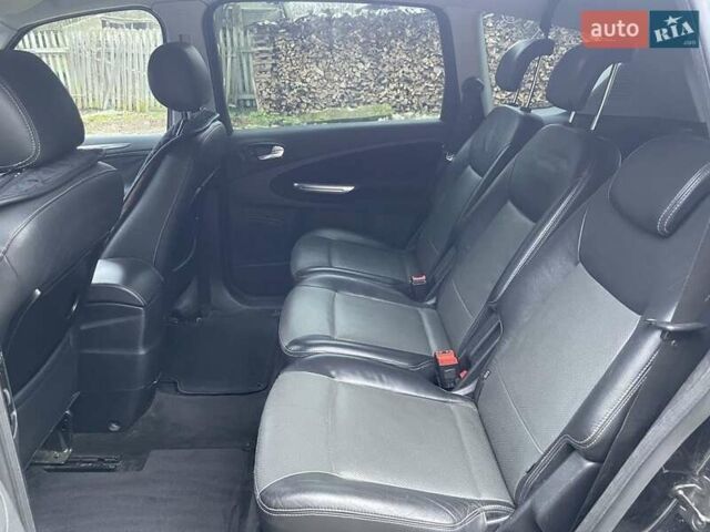 Черный Форд С-Макс, объемом двигателя 1.8 л и пробегом 325 тыс. км за 6200 $, фото 13 на Automoto.ua