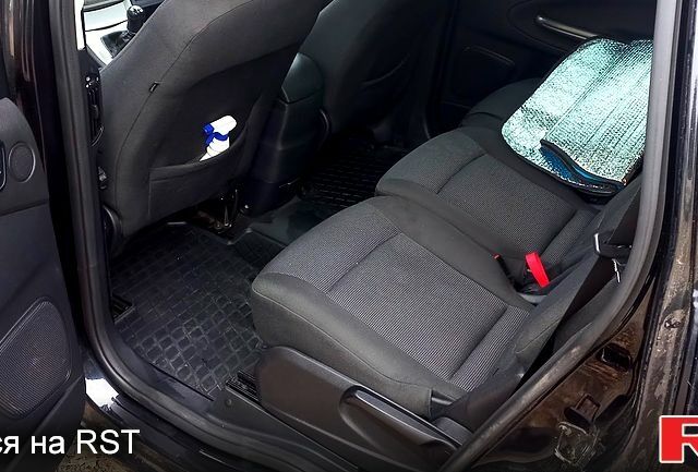 Черный Форд С-Макс, объемом двигателя 2 л и пробегом 220 тыс. км за 6500 $, фото 10 на Automoto.ua