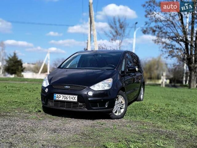 Черный Форд С-Макс, объемом двигателя 2 л и пробегом 273 тыс. км за 7500 $, фото 1 на Automoto.ua