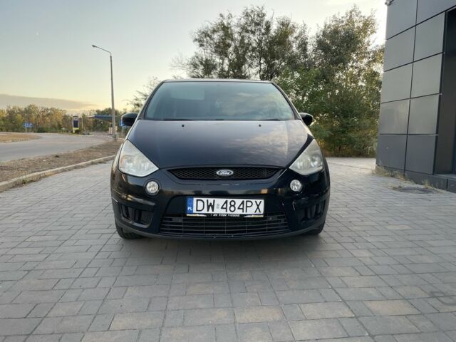 Чорний Форд С-Макс, об'ємом двигуна 0 л та пробігом 303 тис. км за 3009 $, фото 2 на Automoto.ua