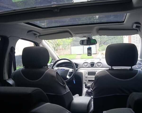 Чорний Форд С-Макс, об'ємом двигуна 2.2 л та пробігом 265 тис. км за 9000 $, фото 11 на Automoto.ua