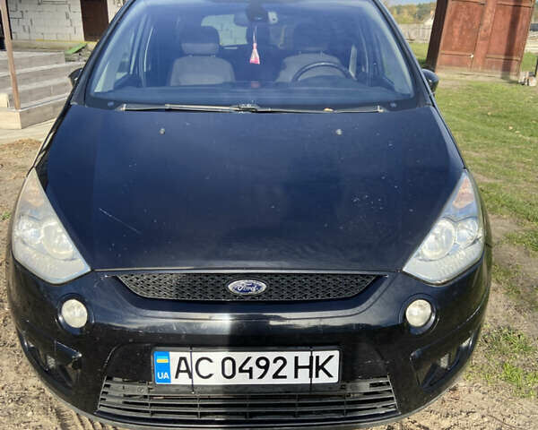 Черный Форд С-Макс, объемом двигателя 2 л и пробегом 405 тыс. км за 5800 $, фото 1 на Automoto.ua