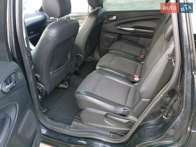 Черный Форд С-Макс, объемом двигателя 2 л и пробегом 295 тыс. км за 6600 $, фото 9 на Automoto.ua