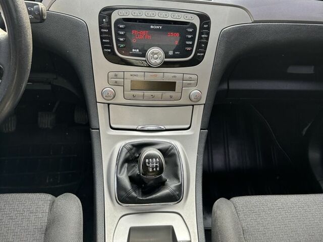 Чорний Форд С-Макс, об'ємом двигуна 2 л та пробігом 280 тис. км за 4200 $, фото 20 на Automoto.ua