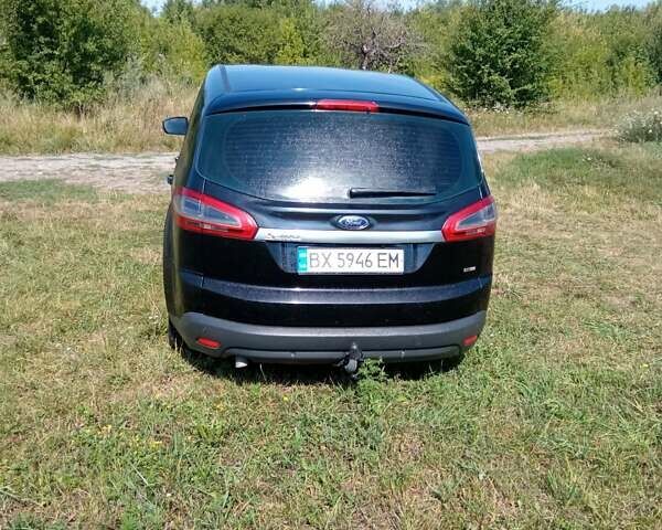 Черный Форд С-Макс, объемом двигателя 2 л и пробегом 300 тыс. км за 7500 $, фото 1 на Automoto.ua