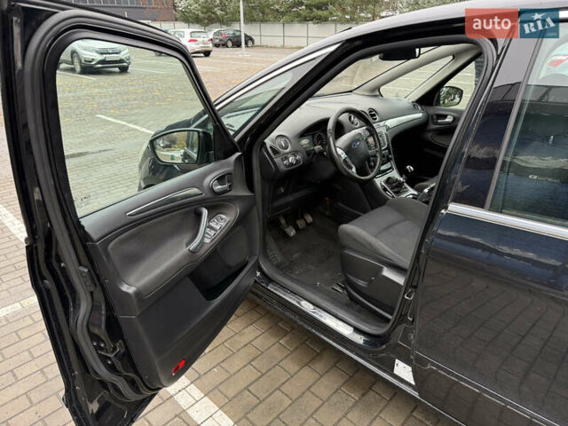 Черный Форд С-Макс, объемом двигателя 2 л и пробегом 280 тыс. км за 8450 $, фото 10 на Automoto.ua