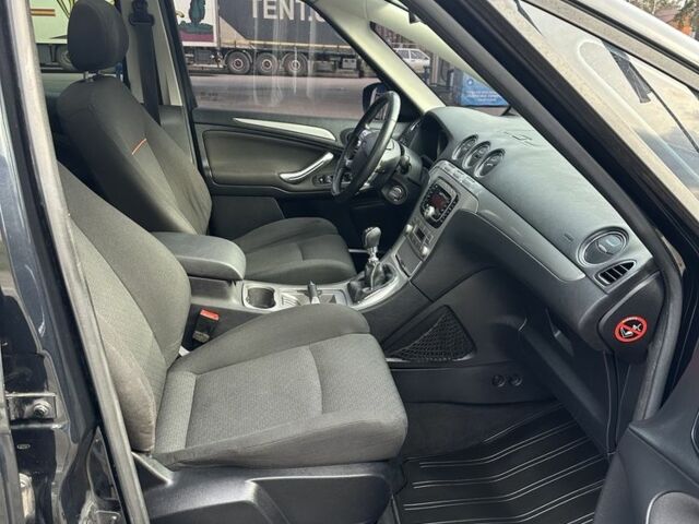 Чорний Форд С-Макс, об'ємом двигуна 2 л та пробігом 280 тис. км за 4200 $, фото 17 на Automoto.ua