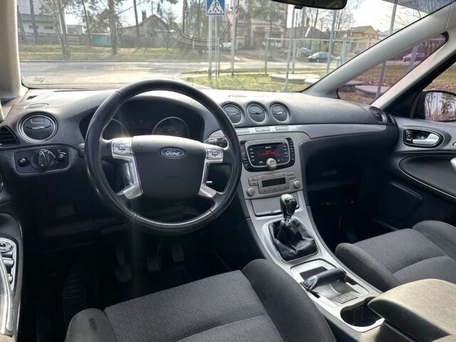 Чорний Форд С-Макс, об'ємом двигуна 2 л та пробігом 280 тис. км за 4200 $, фото 14 на Automoto.ua