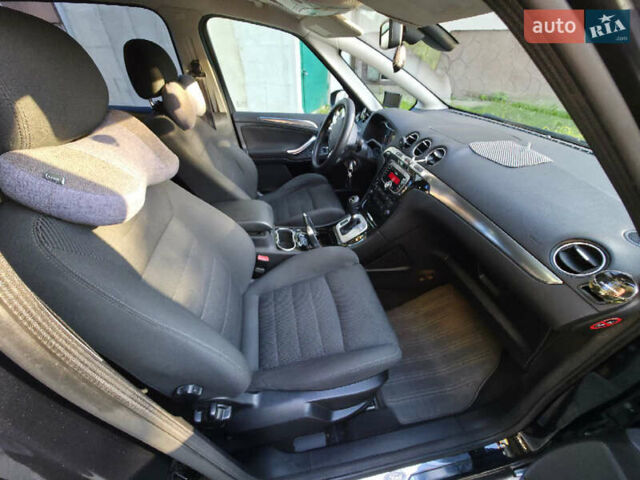 Черный Форд С-Макс, объемом двигателя 2 л и пробегом 227 тыс. км за 8700 $, фото 21 на Automoto.ua