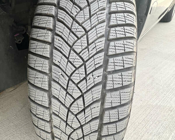 Черный Форд С-Макс, объемом двигателя 1.6 л и пробегом 229 тыс. км за 8600 $, фото 25 на Automoto.ua