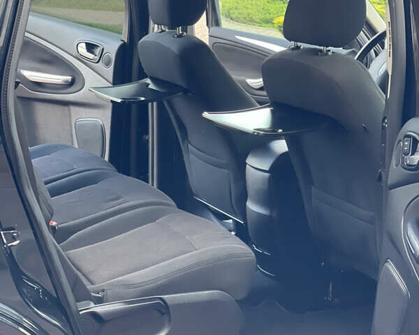 Черный Форд С-Макс, объемом двигателя 2 л и пробегом 241 тыс. км за 9550 $, фото 70 на Automoto.ua