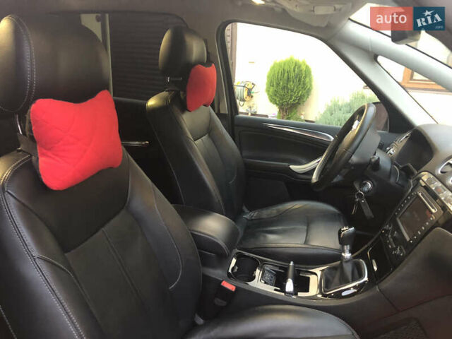 Черный Форд С-Макс, объемом двигателя 1.6 л и пробегом 285 тыс. км за 9200 $, фото 7 на Automoto.ua