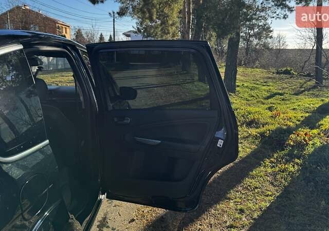 Черный Форд С-Макс, объемом двигателя 2 л и пробегом 187 тыс. км за 8599 $, фото 11 на Automoto.ua