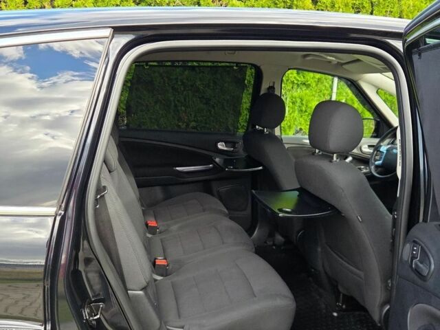 Черный Форд С-Макс, объемом двигателя 2 л и пробегом 245 тыс. км за 7800 $, фото 18 на Automoto.ua