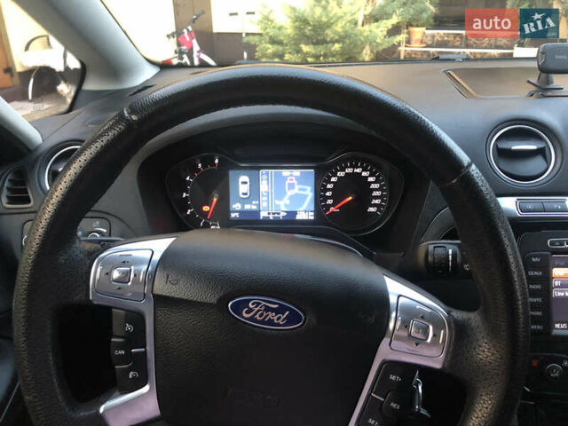 Черный Форд С-Макс, объемом двигателя 1.6 л и пробегом 285 тыс. км за 9200 $, фото 10 на Automoto.ua
