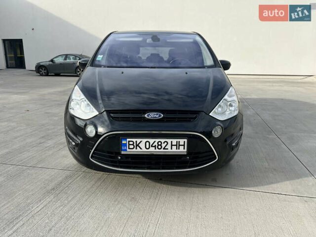 Черный Форд С-Макс, объемом двигателя 1.6 л и пробегом 229 тыс. км за 8600 $, фото 2 на Automoto.ua