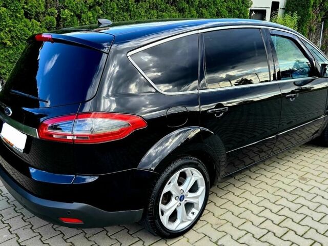 Черный Форд С-Макс, объемом двигателя 2 л и пробегом 245 тыс. км за 7800 $, фото 7 на Automoto.ua