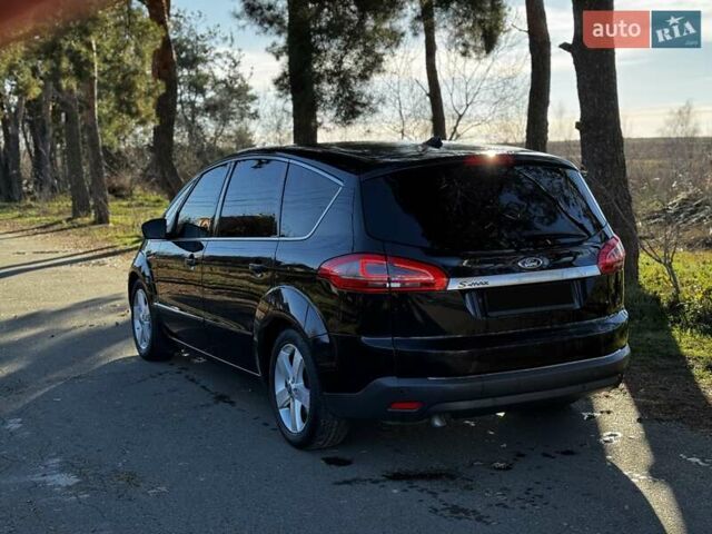 Черный Форд С-Макс, объемом двигателя 2 л и пробегом 187 тыс. км за 8599 $, фото 3 на Automoto.ua
