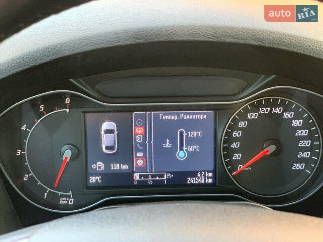 Черный Форд С-Макс, объемом двигателя 2 л и пробегом 241 тыс. км за 9550 $, фото 132 на Automoto.ua