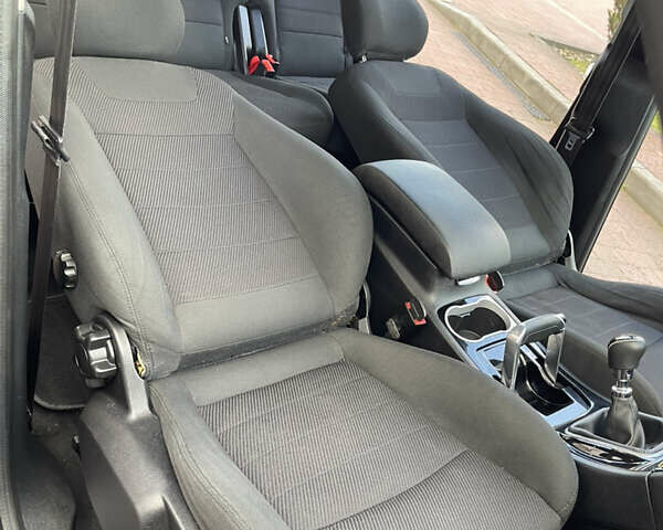 Черный Форд С-Макс, объемом двигателя 2 л и пробегом 241 тыс. км за 9550 $, фото 96 на Automoto.ua