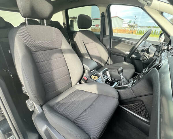 Черный Форд С-Макс, объемом двигателя 1.6 л и пробегом 229 тыс. км за 8600 $, фото 18 на Automoto.ua