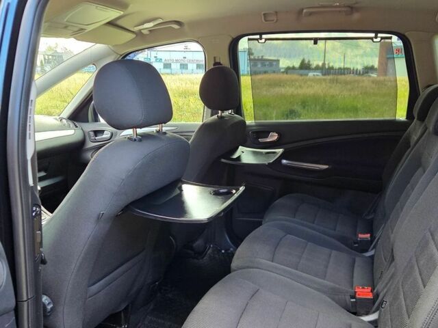 Черный Форд С-Макс, объемом двигателя 2 л и пробегом 245 тыс. км за 7800 $, фото 17 на Automoto.ua