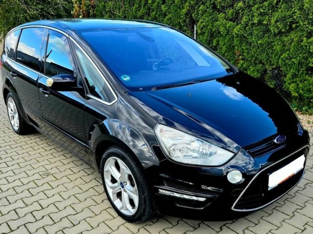 Черный Форд С-Макс, объемом двигателя 2 л и пробегом 245 тыс. км за 7800 $, фото 2 на Automoto.ua