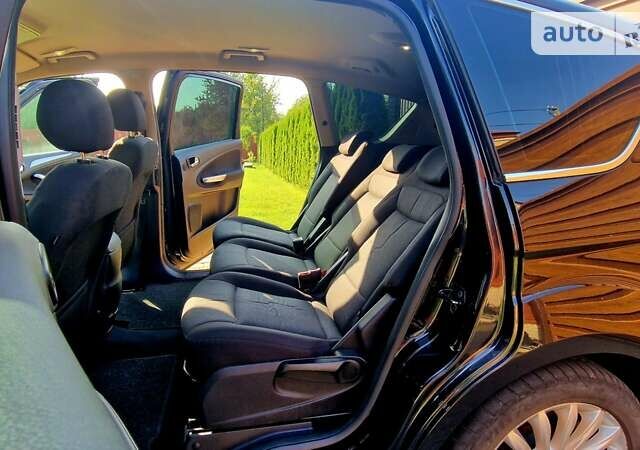 Черный Форд С-Макс, объемом двигателя 2 л и пробегом 350 тыс. км за 9200 $, фото 18 на Automoto.ua