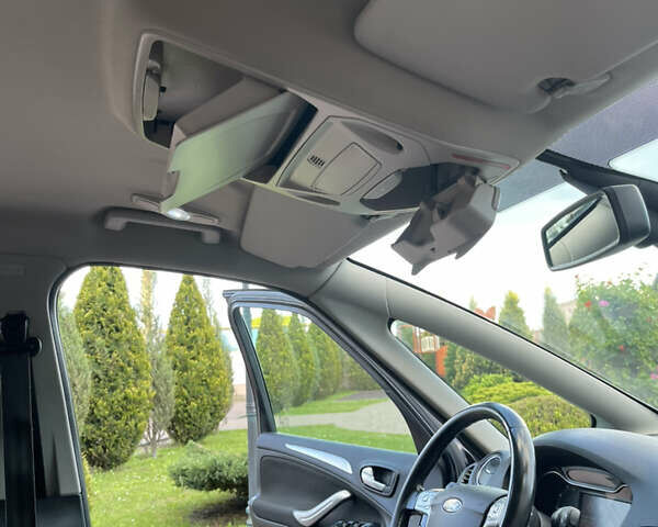 Черный Форд С-Макс, объемом двигателя 2 л и пробегом 241 тыс. км за 9550 $, фото 104 на Automoto.ua