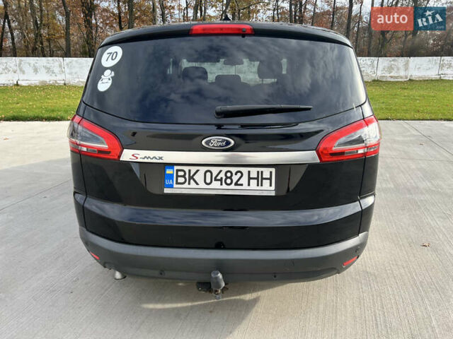 Черный Форд С-Макс, объемом двигателя 1.6 л и пробегом 229 тыс. км за 8600 $, фото 6 на Automoto.ua