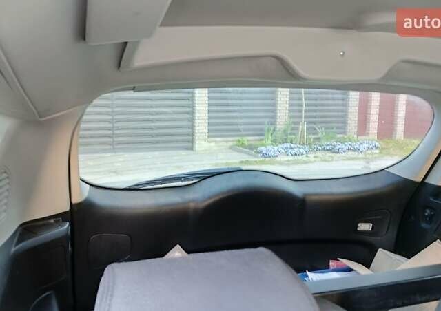 Черный Форд С-Макс, объемом двигателя 1.6 л и пробегом 255 тыс. км за 9900 $, фото 26 на Automoto.ua