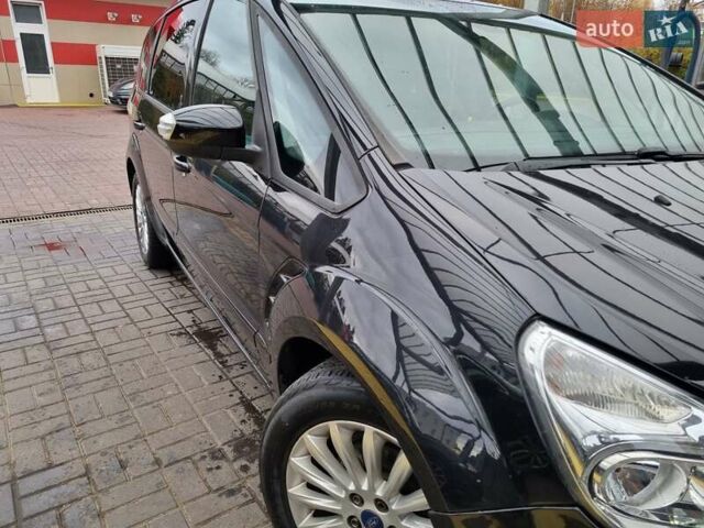 Форд С-Макс 2012 в Ровно на Automoto.ua Черный Форд С-Макс, объемом двигателя 2 л и пробегом 206 тыс. км за 9999 $, фото 15 на Automoto.ua