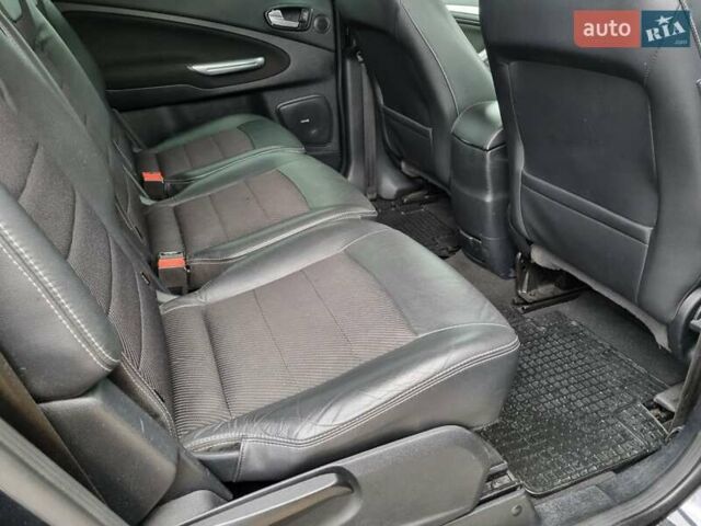 Форд С-Макс 2012 в Ровно на Automoto.ua Черный Форд С-Макс, объемом двигателя 2 л и пробегом 206 тыс. км за 9999 $, фото 14 на Automoto.ua