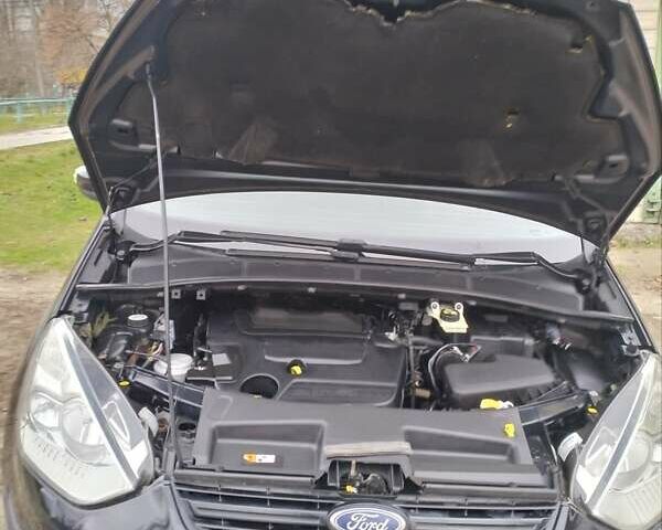 Чорний Форд С-Макс, об'ємом двигуна 2 л та пробігом 315 тис. км за 7500 $, фото 5 на Automoto.ua