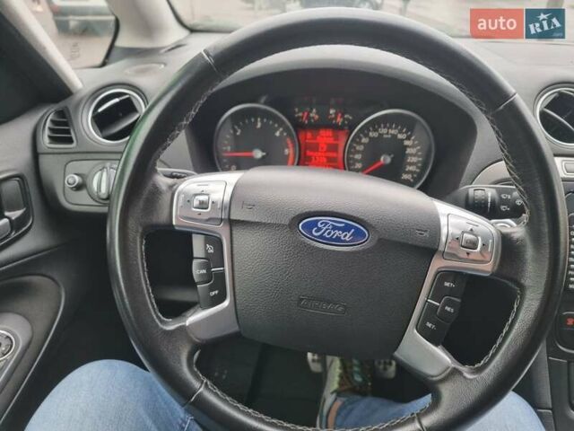 Форд С-Макс 2012 в Ровно на Automoto.ua Черный Форд С-Макс, объемом двигателя 2 л и пробегом 206 тыс. км за 9999 $, фото 41 на Automoto.ua