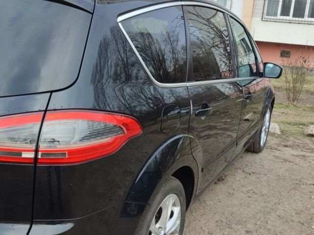 Черный Форд С-Макс, объемом двигателя 2 л и пробегом 156 тыс. км за 9500 $, фото 7 на Automoto.ua