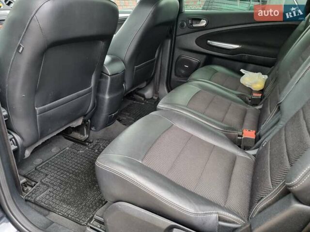 Форд С-Макс 2012 в Ровно на Automoto.ua Черный Форд С-Макс, объемом двигателя 2 л и пробегом 206 тыс. км за 9999 $, фото 12 на Automoto.ua